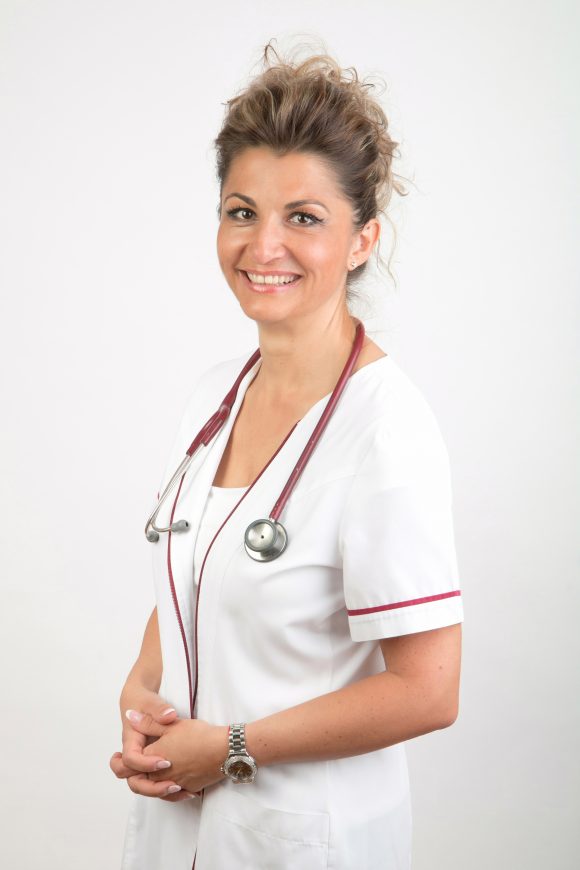 Dr. Harangozó Andrea – Belgyógyász, Diabetológus és Endokrinológus főorvos